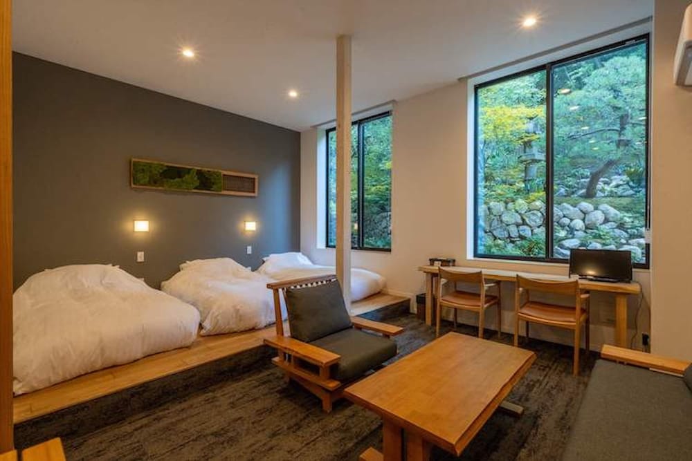 Deluxe Triple Room, 3 Twin Beds, Non Smoking, Mountain View photo 1