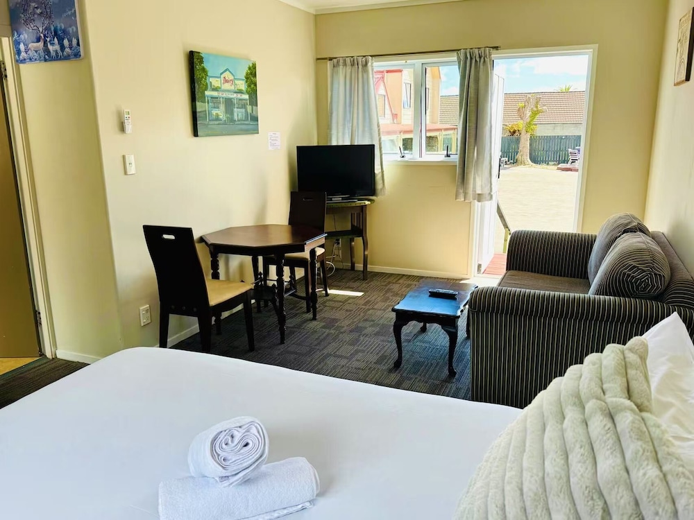Standard Studio, 1 Queen Bed, Air conditioning photo 3
