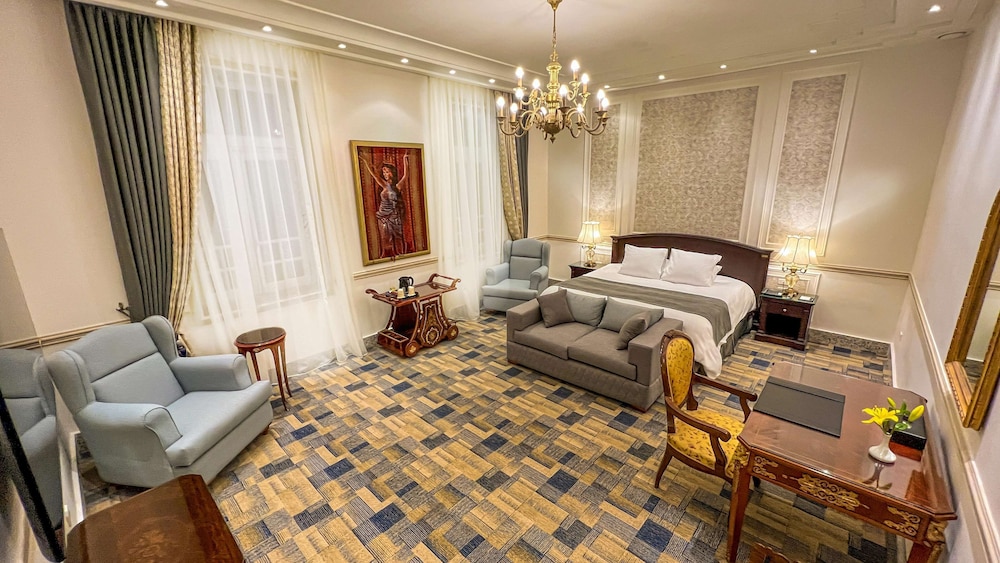 Royal Suite - Photo 6