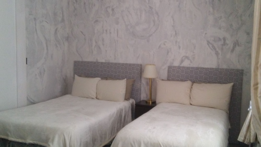 Economy Triple Room, 1 Bedroom photo 1