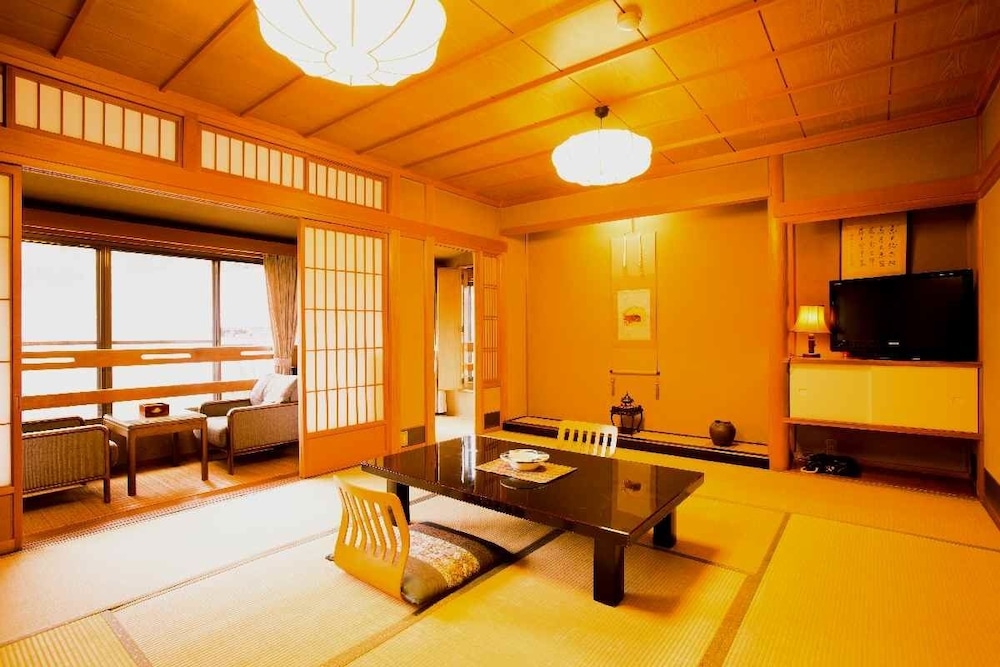 Traditional Room, Non Smoking photo 2
