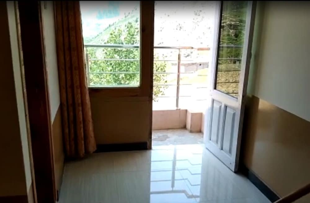 Standard Triple Room - Photo 6