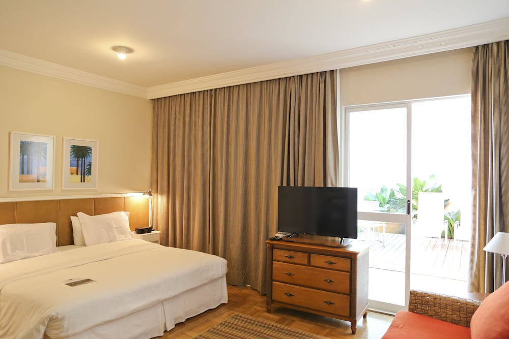 Suite, Balcony
