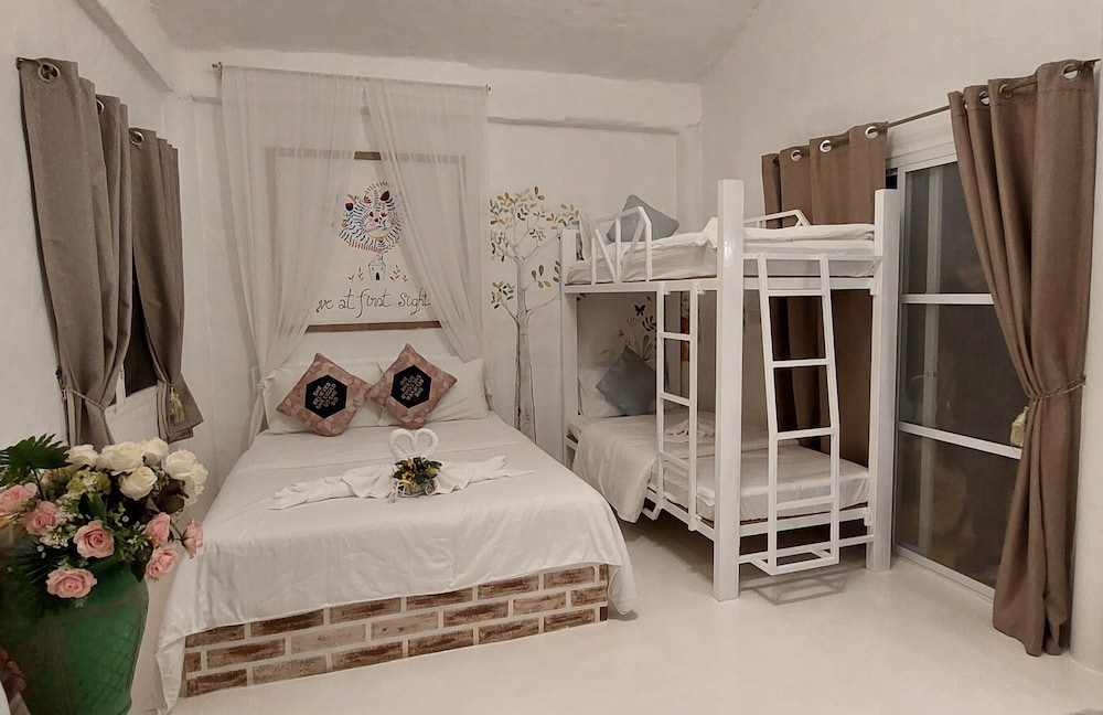 Family Pool Villa (Ruk Rak Pob)
