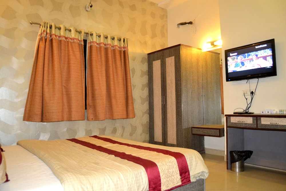 Deluxe non AC KANAK Room - Photo 12