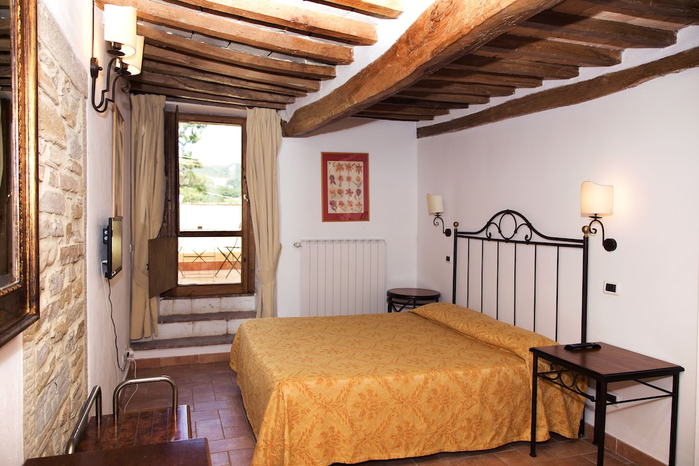 Double or Twin Room photo 2