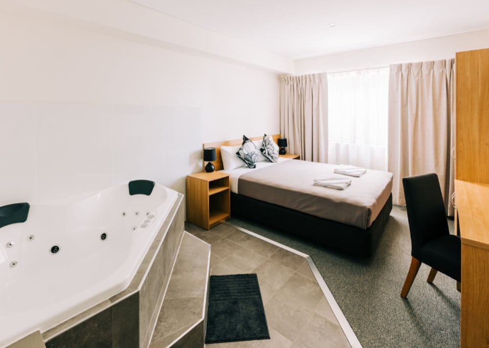 Spa Room photo 1
