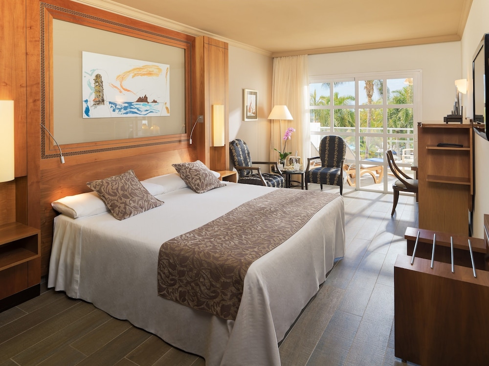 Superior Double Room, Partial Sea View