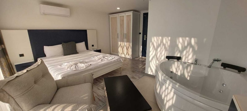 Junior Double Room