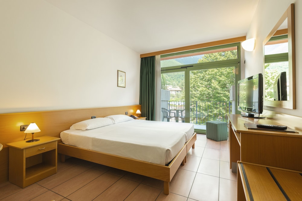Superior Double Room, Lake View