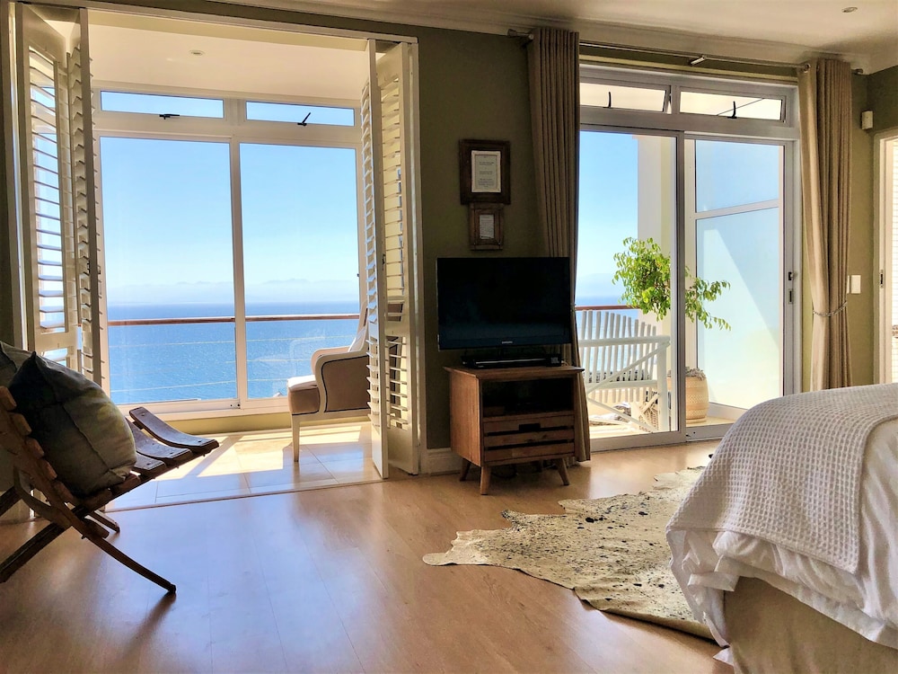 Studio, 1 King Bed or 2 Single Beds, Sea View