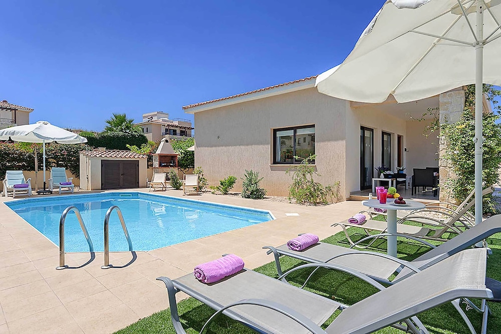 Villa (2 Bedrooms) photo 1