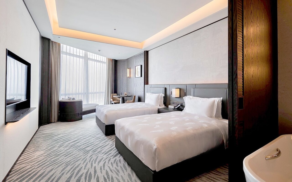 Premier Twin Room, Bay View photo 2