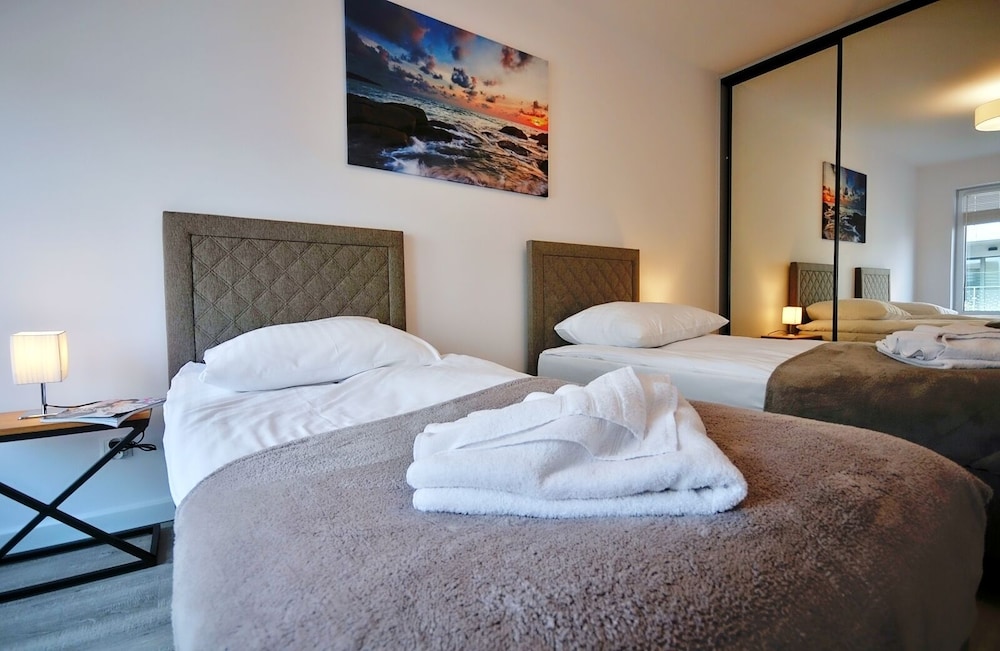 Deluxe Apartment, Multiple Beds, Pool Access, Harbor View (NT A506) photo 3