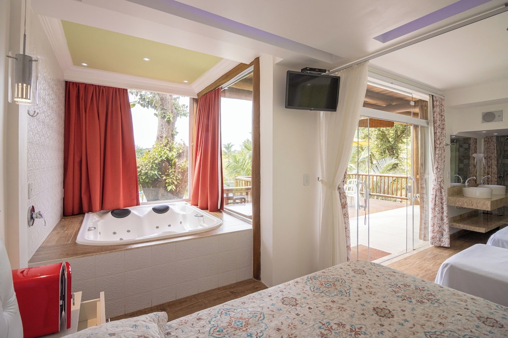 Luxury Suite photo 1