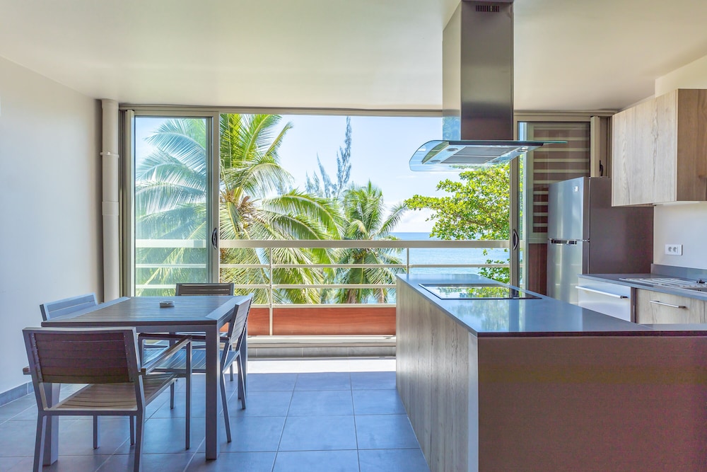 Suite, 1 Bedroom, Kitchen