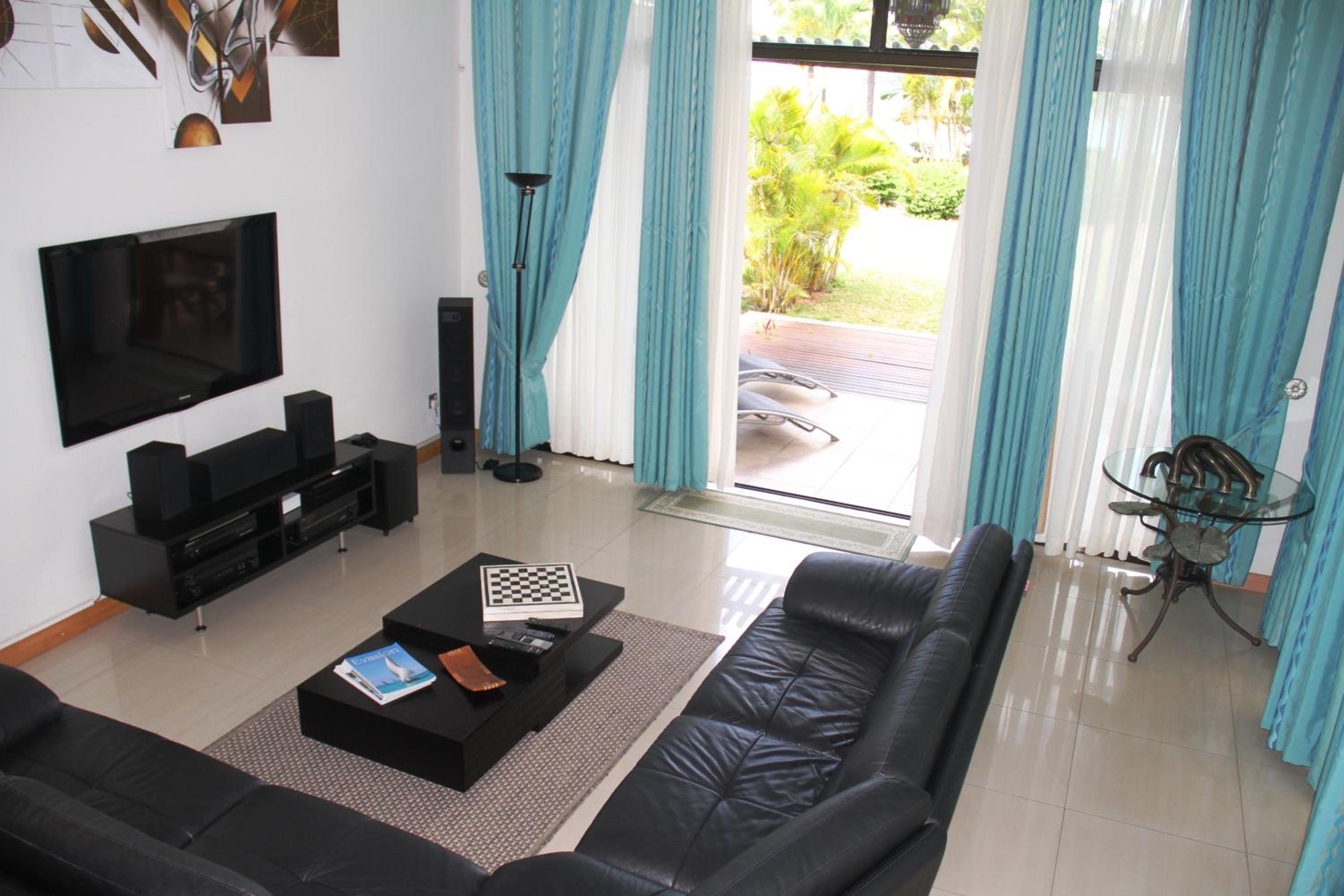 Villa - Beach Front