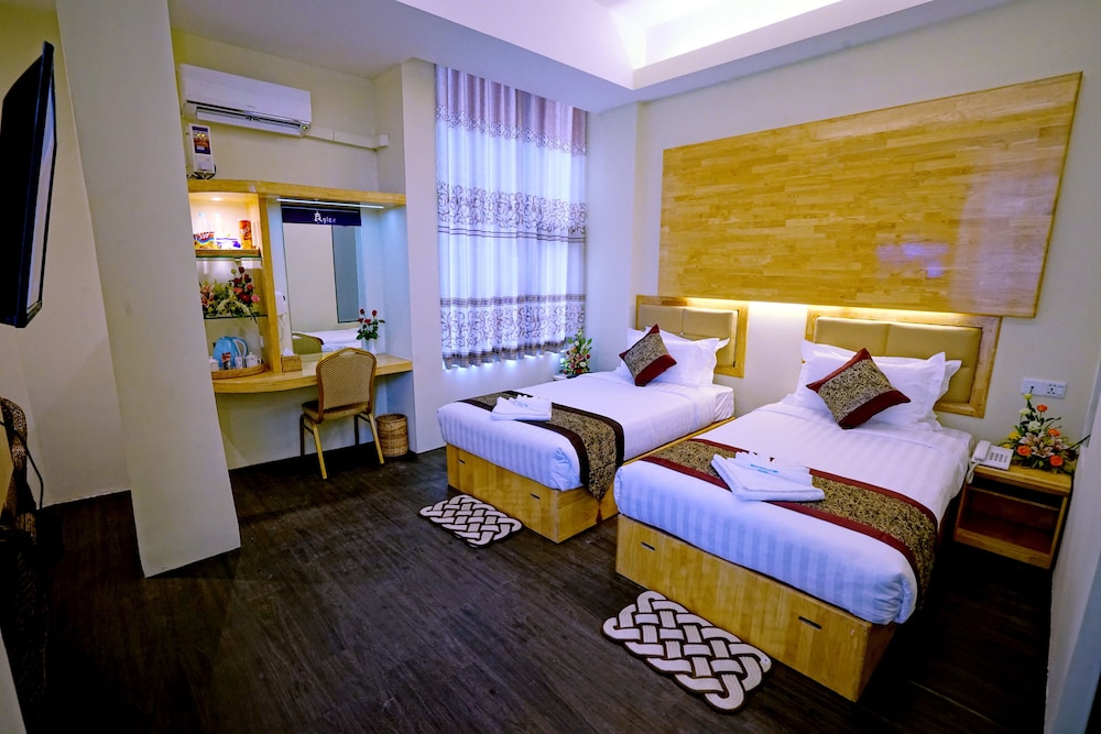 Superior Twin Room