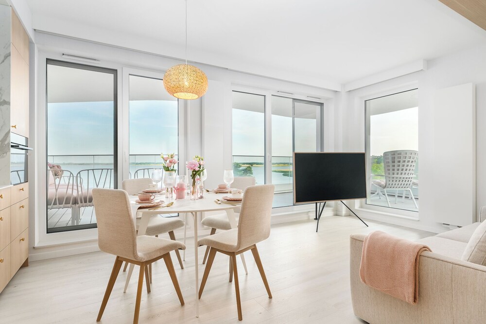 Executive Apartment, Lake View