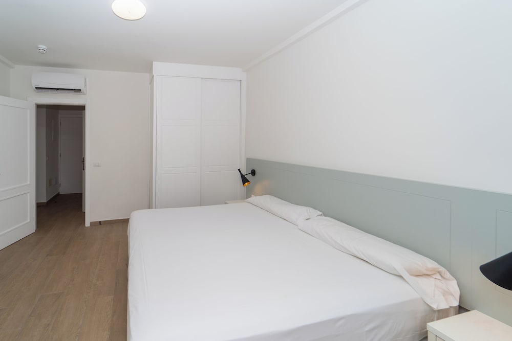 Apartment, 2 Bedrooms, Air conditioning, Tower (Gold)