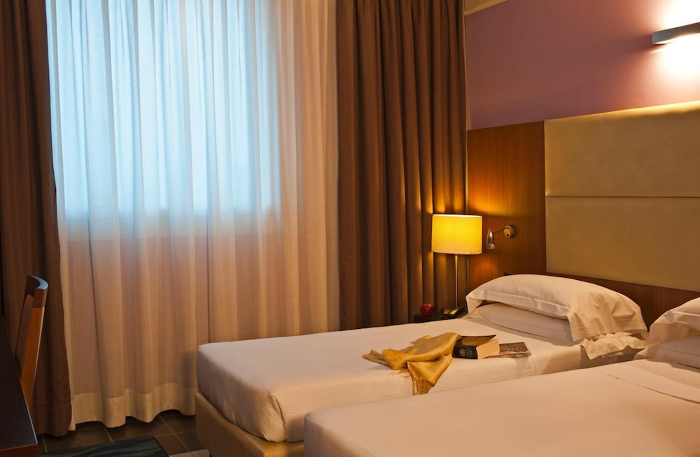 Classic Double or Twin Room - Photo 3