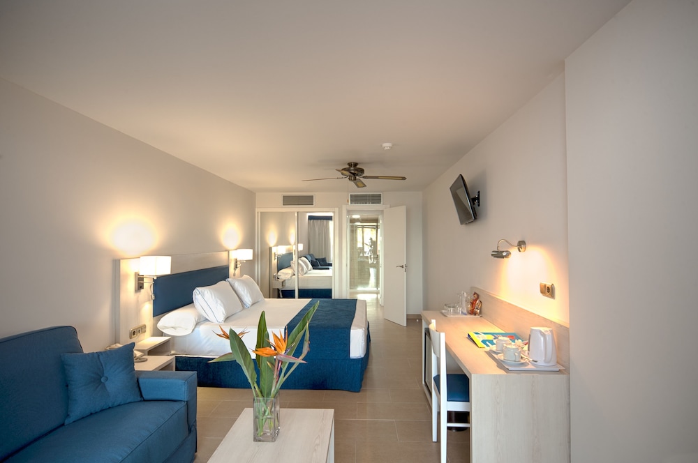 Junior Suite - Photo 1