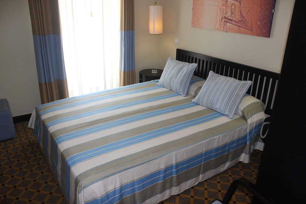 Standard Double Room - Photo 6