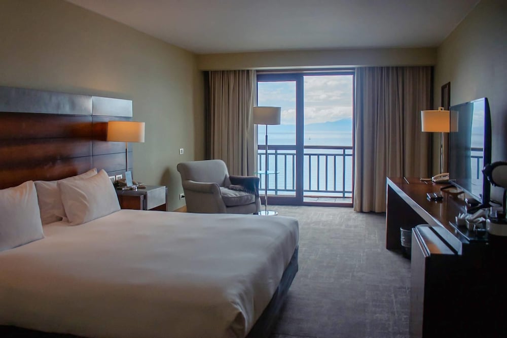 Suite, 1 King Bed, Non Smoking (Upgrade) - Photo 1