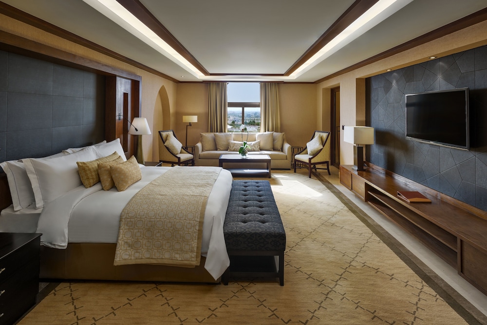 Royal Suite photo 1