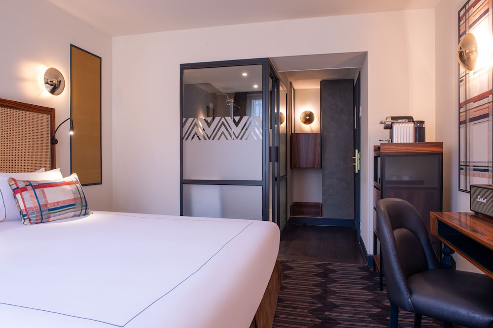 Double Room (La Bourgeoise)