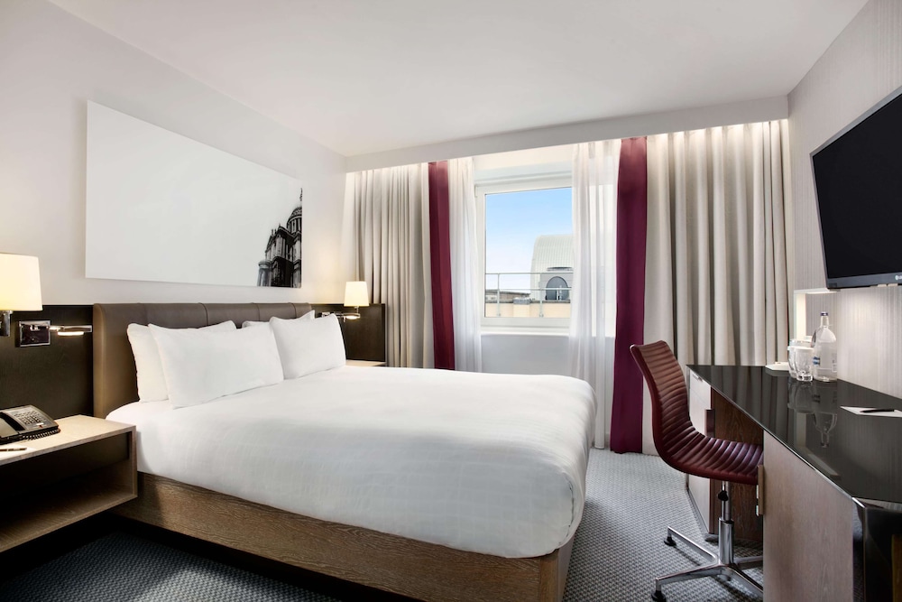 Deluxe Room, 1 Double Bed, Accessible