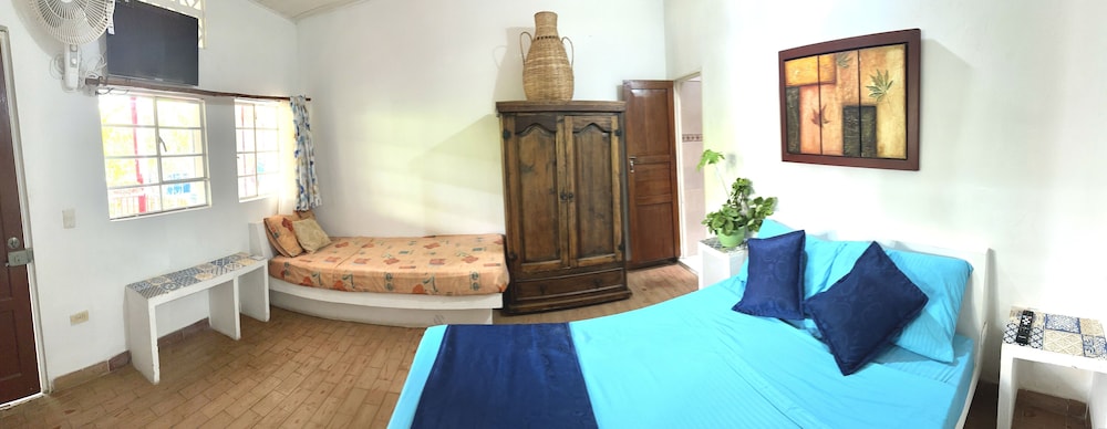 Basic Triple Room photo 2