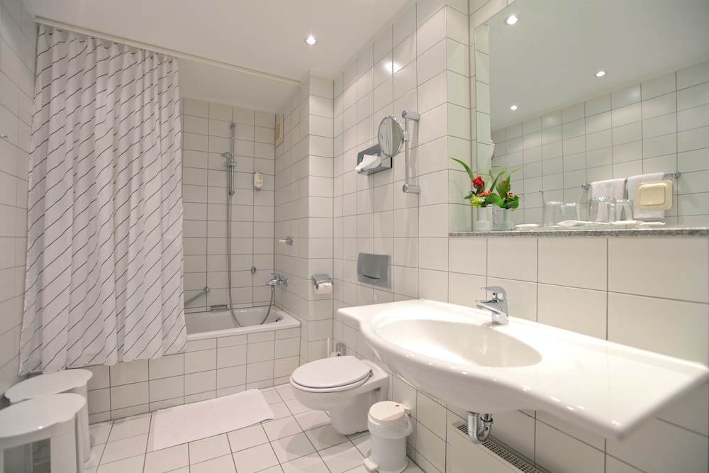 Standard Double Room - Photo 2