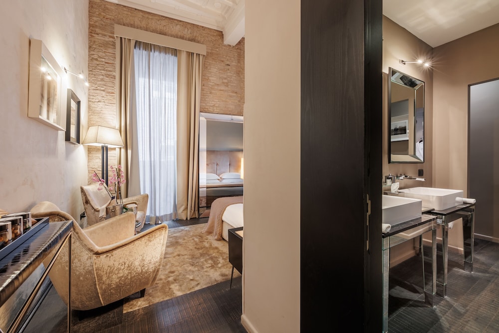 Junior Suite thumbnail 6