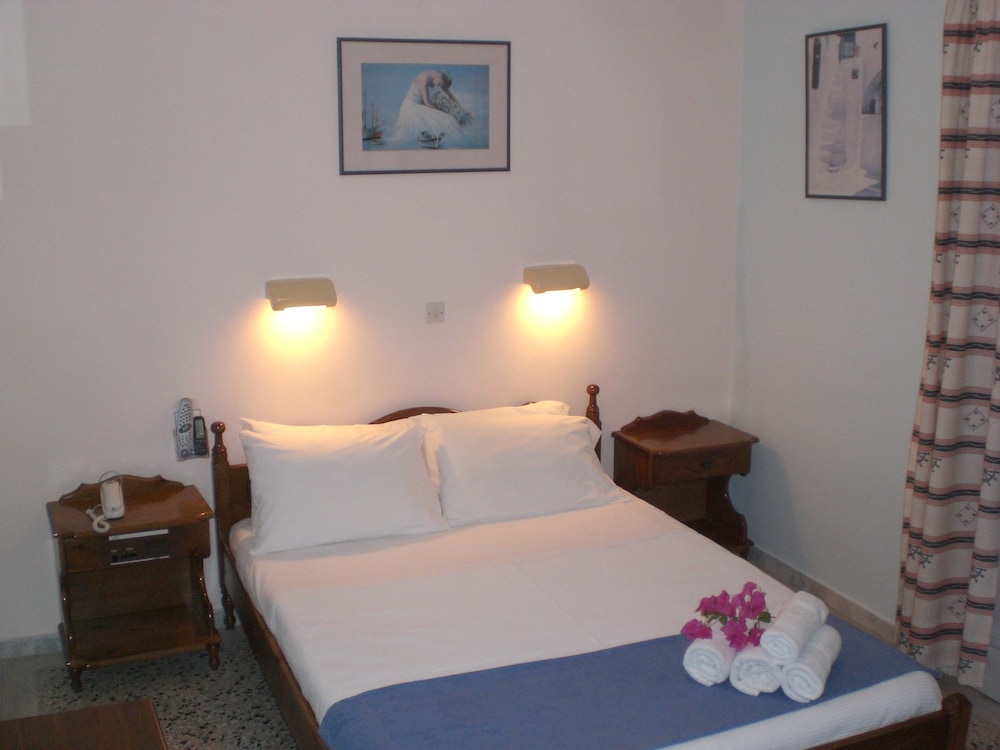 Standard Room photo 2