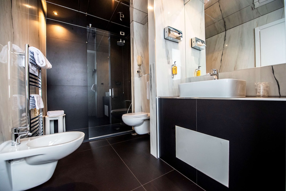 Superior Double Room - Photo 2