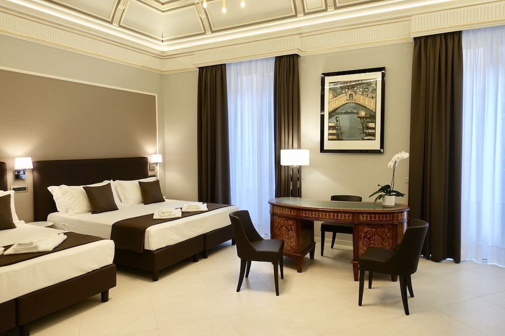 Executive Quadruple Room, Multiple Beds, City View photo 2