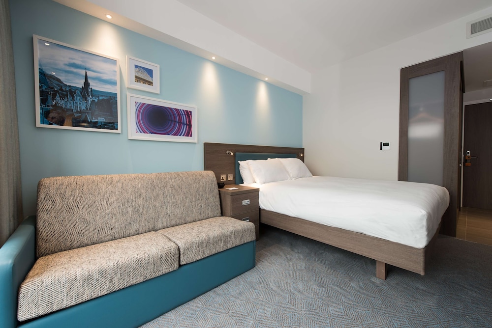Family Room, 1 Queen Bed
