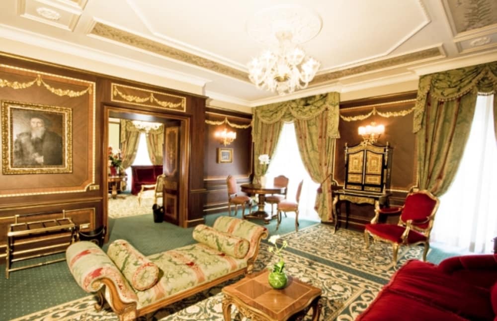 Imperial Suite - Photo 1