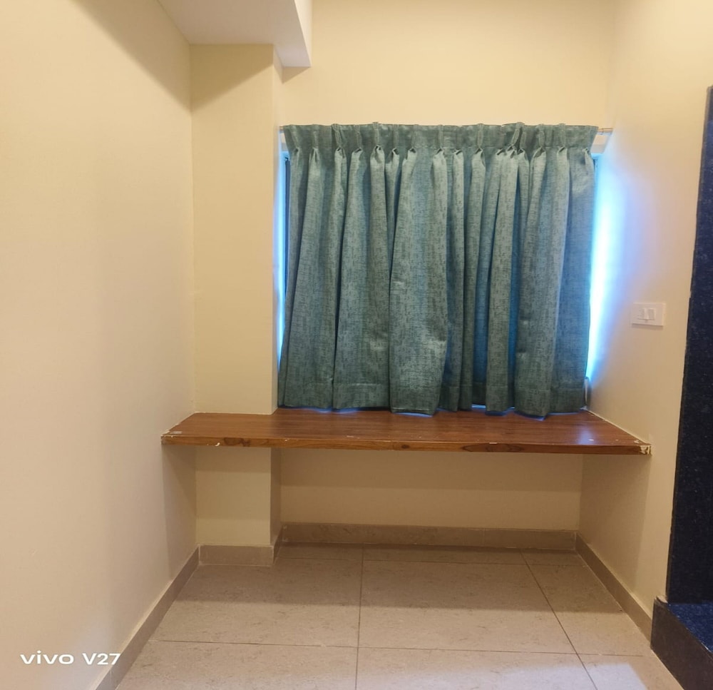 Deluxe Room - Photo 8