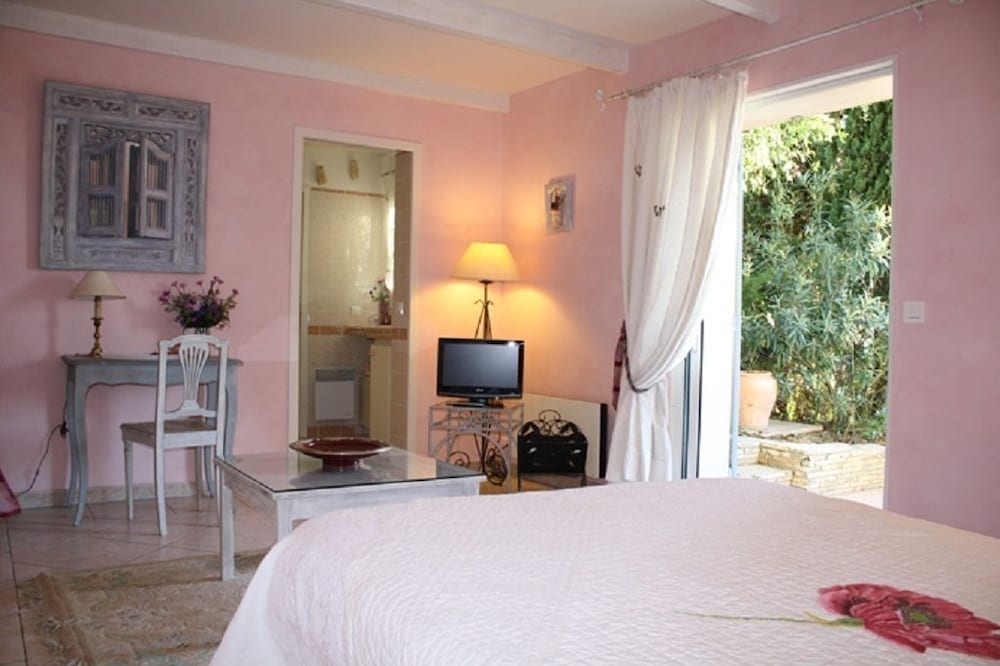 Standard Triple Room (3) photo 2
