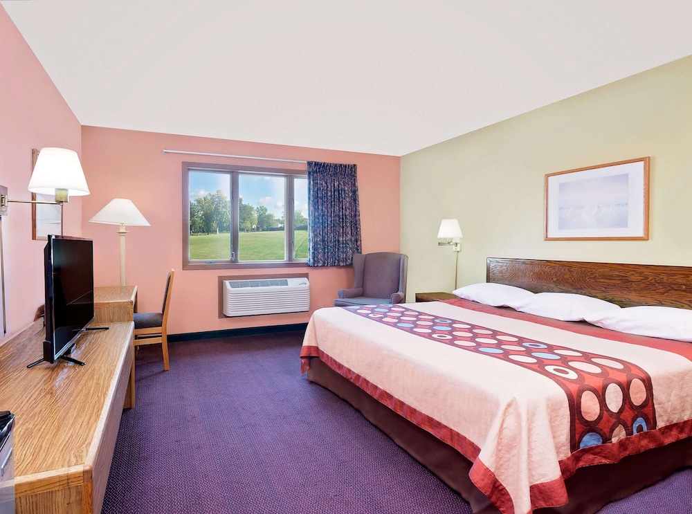 Room, 1 King Bed, Accessible, Non Smoking (Mobility, Tub w/ Grab Bars) - Photo 1