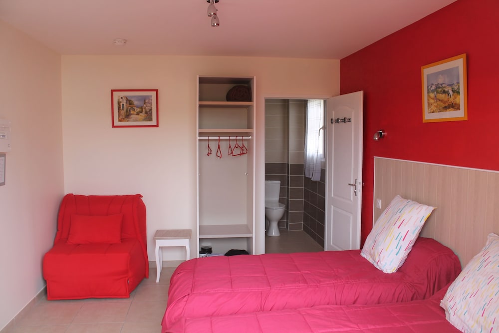 Twin Room (Cadillac) photo 1