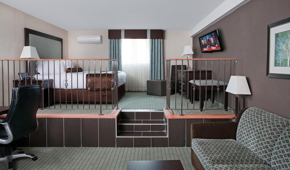 Premium Room, 1 King Bed (Coast King with Sofa Bed)