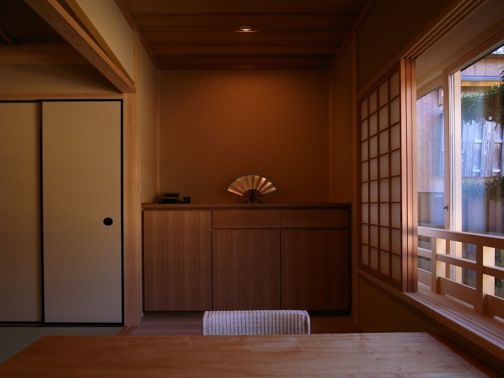 Traditional Room CHITOSE, Twin Japanese Futons, Second Floor Garden view, Private bath and toilet,NS photo 3