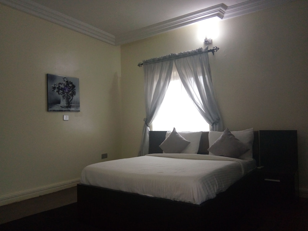 Apartment photo 3