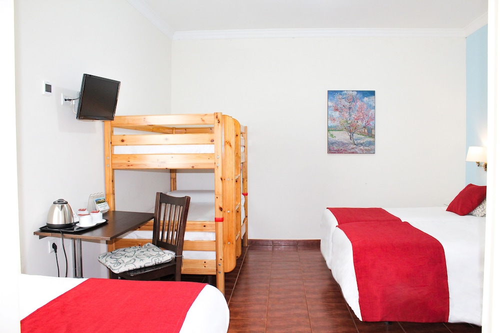 Room, Multiple Beds - Photo 1