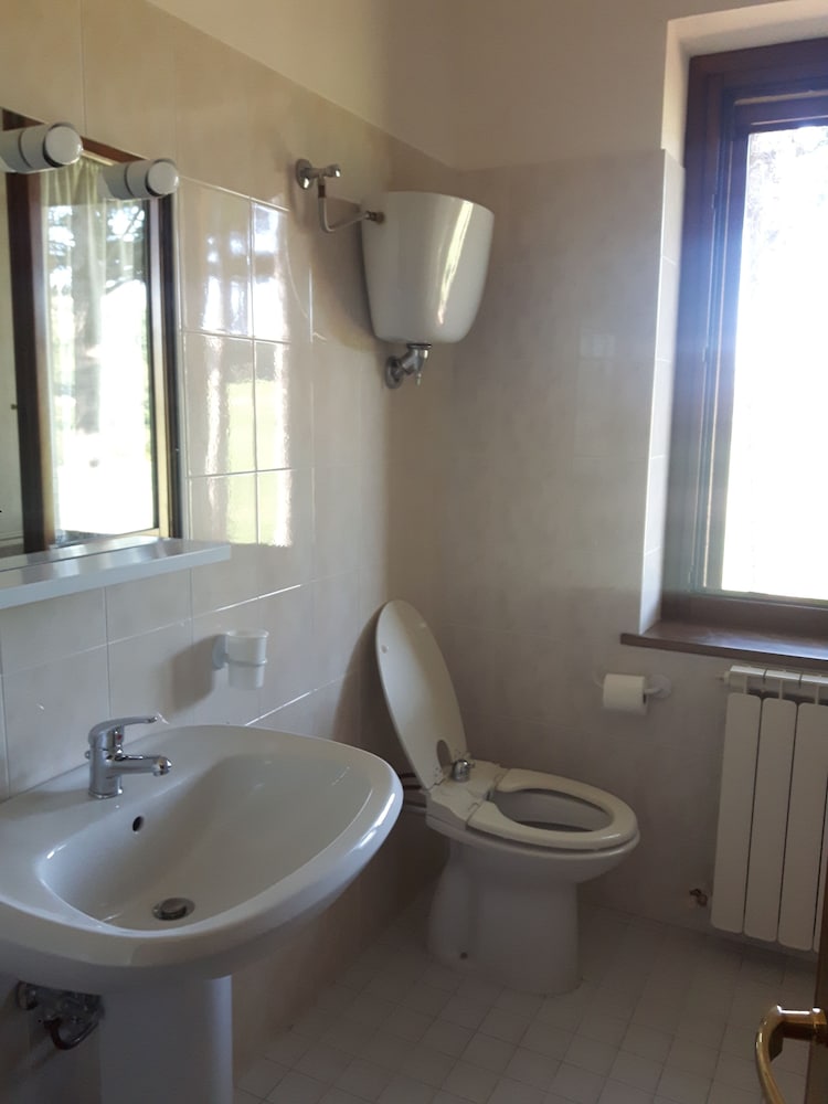 Triple Room, Shared Bathroom photo 3