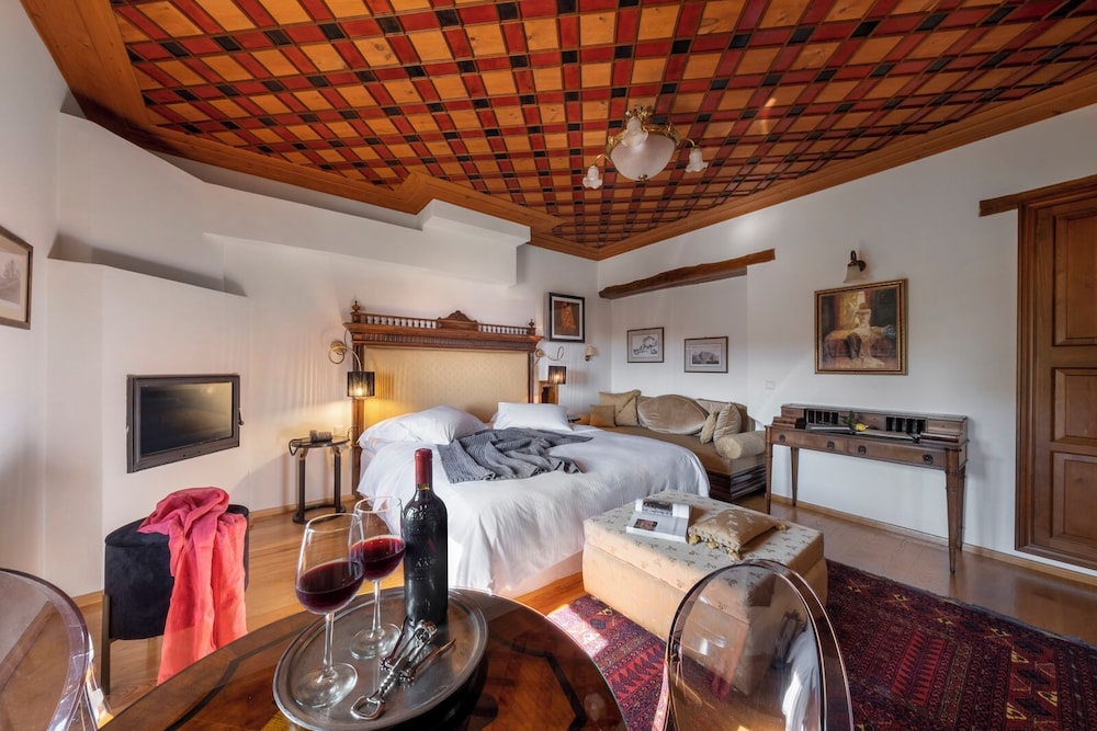 Junior Suite with Mountain View - Pasifae photo 1