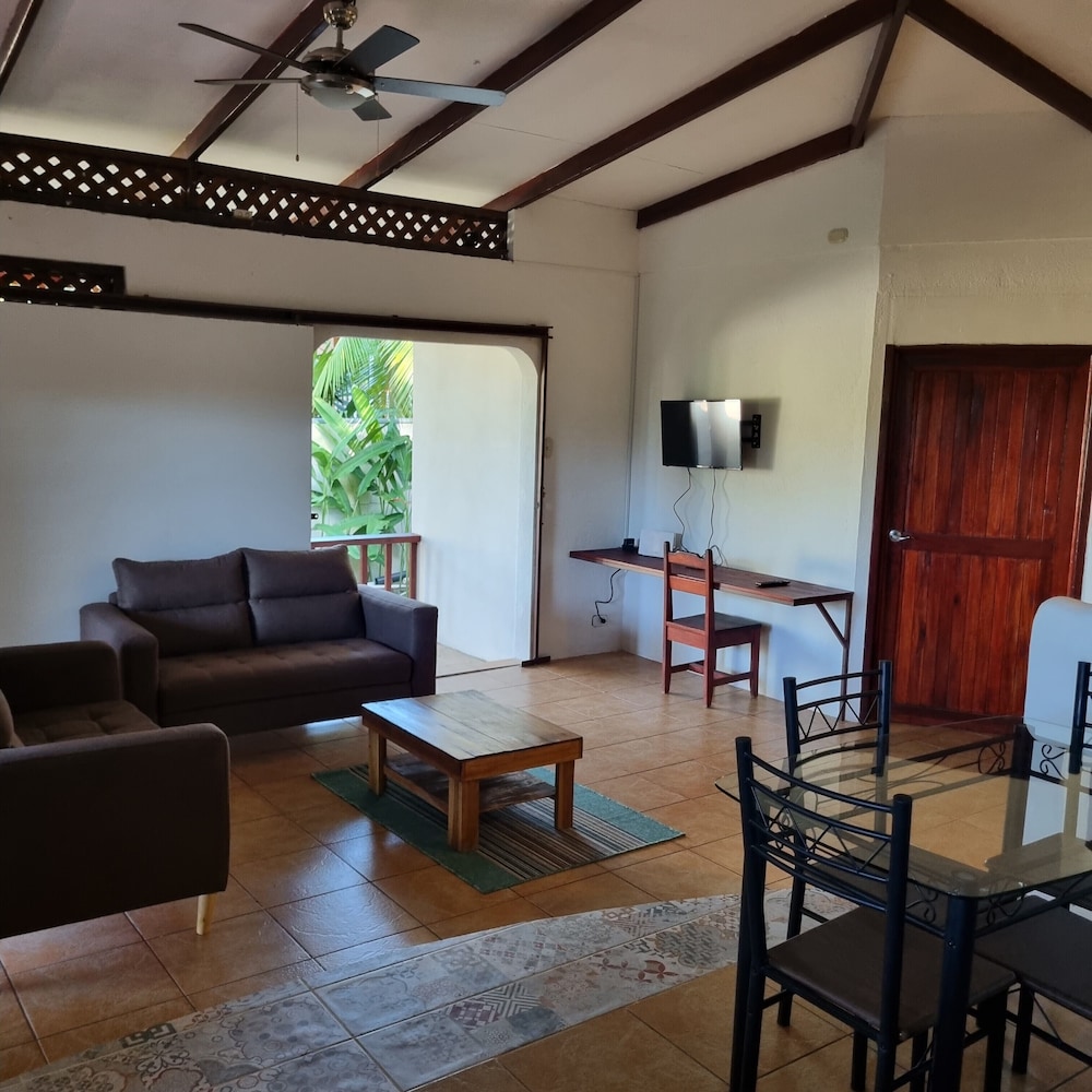 Traditional House photo 3